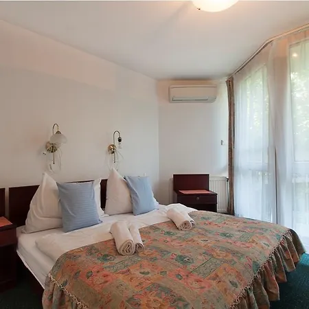 Rosa Hotel 3*