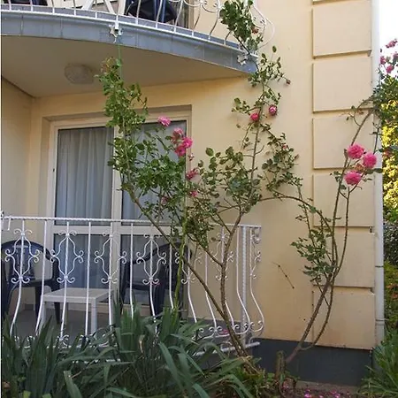 Rosa Hotel